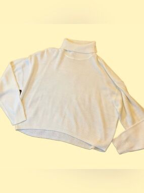 NWOT~ Divided Oversized White Turtleneck Sweater, Women’s Large—Cropped front